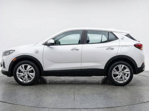 Used 2025 Buick Encore GX Preferred FWD image 4