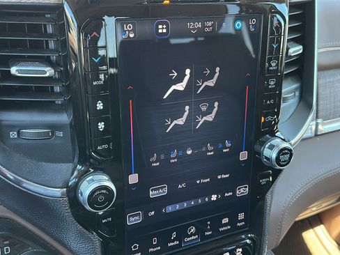 Used 2024 RAM 1500 Limited image 14