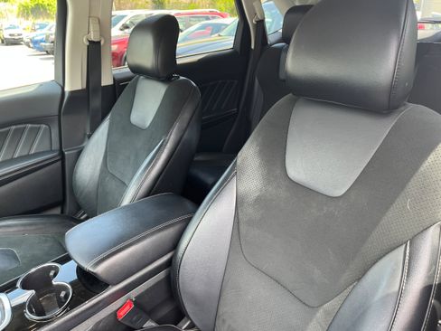 Used 2016 Ford Edge Sport w/ Technology Package AWD/4WD image 9