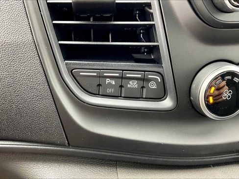 New 2025 Ford Transit 250 Low Roof image 18