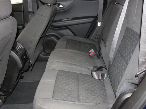 Used 2022 Chevrolet Blazer LT image 40