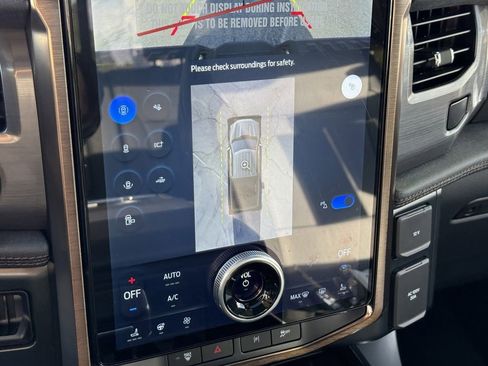 Used 2025 Ford F150 Lightning Lariat image 16