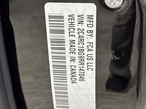 Used 2024 Chrysler Pacifica Touring-L FWD image 42