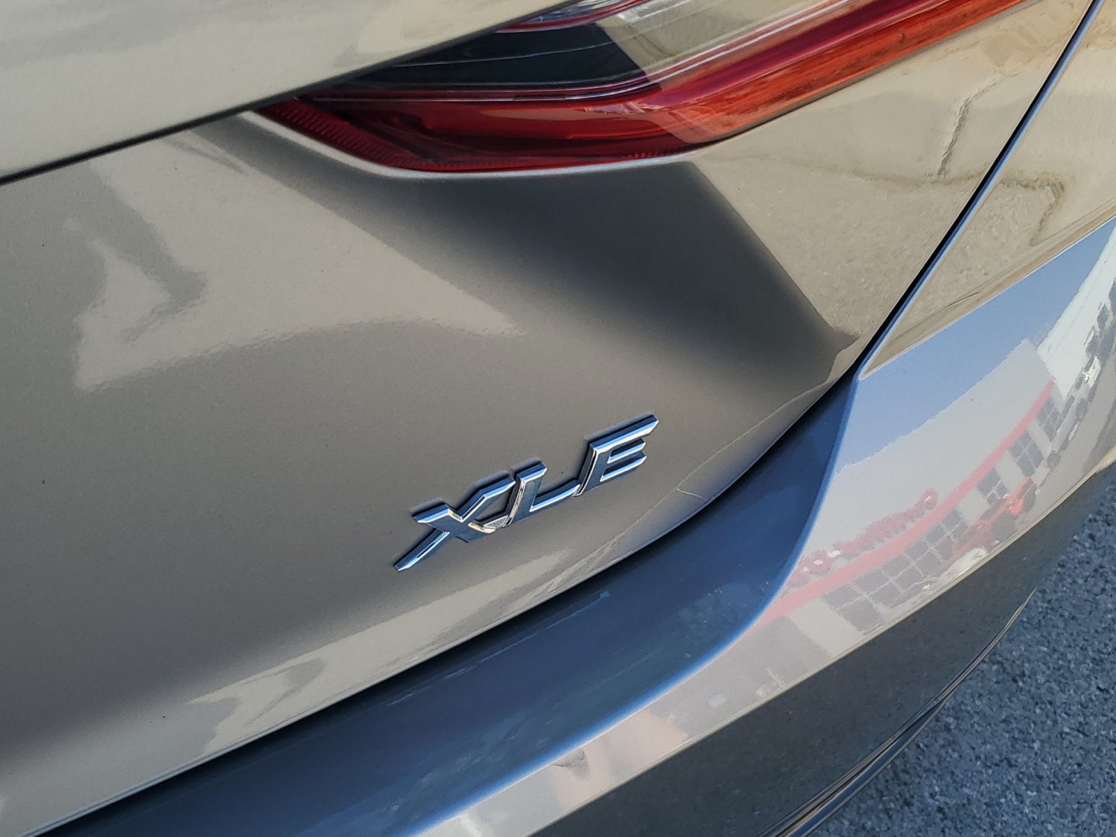 Certified 2025 Toyota Camry XLE w/ Premium Plus Package FWD image 8