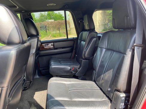 Used 2015 Lincoln Navigator 2WD image 12