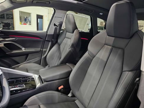 New 2025 Audi Q5 Premium Plus image 22
