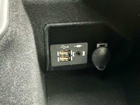 Certified 2025 Lexus IS 300 F Sport image 21