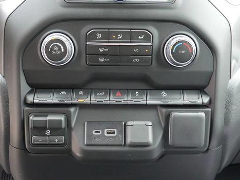 New 2026 Chevrolet Silverado 1500 Custom Trail Boss w/ LPO, Dark Essentials Package AWD/4WD image 19