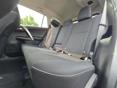 Used 2017 Toyota RAV4 XLE image 19
