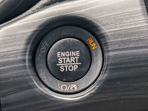 Used 2019 Jeep Grand Cherokee Limited w/ Luxury Group II AWD/4WD image 29
