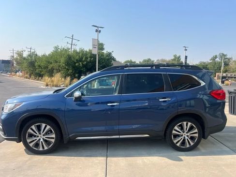 Used 2021 Subaru Ascent Touring w/ Popular Package #2 AWD/4WD image 3