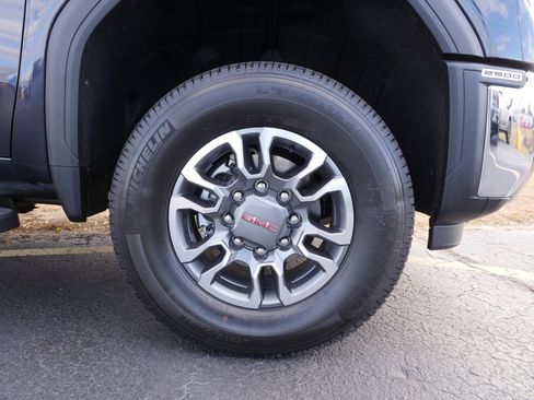 New 2025 GMC Sierra 2500 SLT w/ SLT Convenience Package image 11