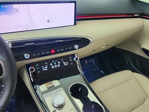 Used 2026 Genesis GV70 2.5T image 43