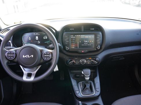 Certified 2024 Kia Soul LX w/ Option Group 015 FWD image 18
