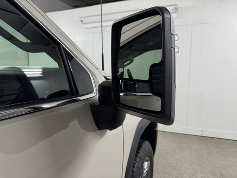 New 2026 GMC Sierra 2500 SLE image 11