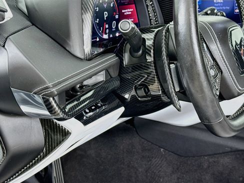 Used 2022 Chevrolet Corvette Stingray Premium Cpe w/ Z51 Performance Package RWD image 12