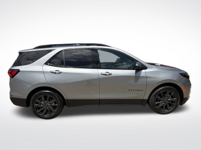 Used 2024 Chevrolet Equinox RS FWD image 9