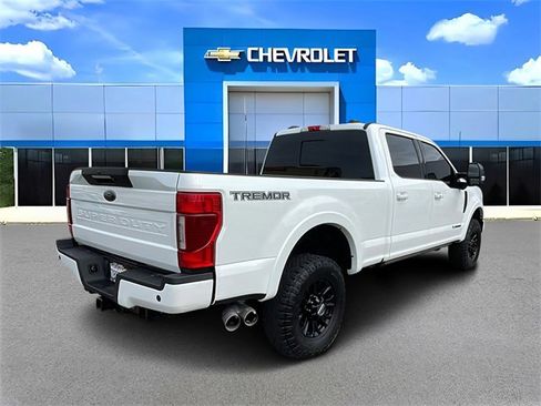 Used 2021 Ford F250 Lariat image 3