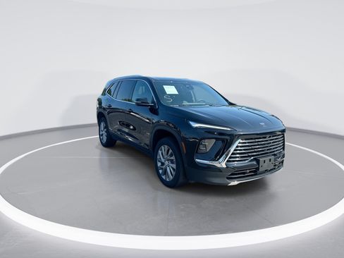 Used 2026 Buick Enclave Preferred w/ Power Package FWD image 2