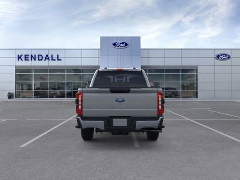 New 2026 Ford F250 XLT w/ XLT Premium Package AWD/4WD image 5