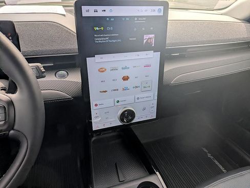 Used 2023 Ford Mustang Mach-E Premium image 21