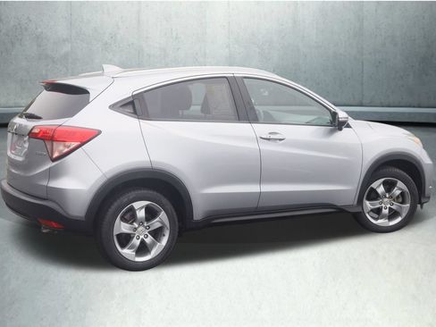 Used 2017 Honda HR-V EX-L image 16