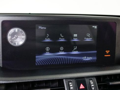 Used 2020 Lexus ES 300h 300h w/ Premium Package image 18