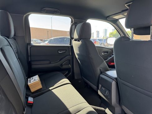 Used 2024 Nissan Frontier Pro-X w/ Pro Convenience Package image 38