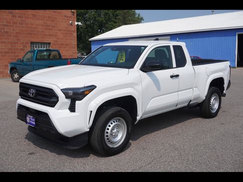 Used 2025 Toyota Tacoma SR RWD image 1
