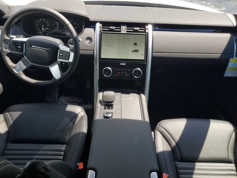 New 2026 Land Rover Discovery S AWD/4WD image 14