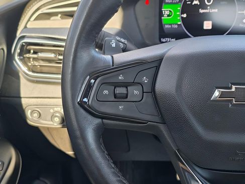 Used 2023 Chevrolet Bolt EUV Premier w/ Sun & Sound Package image 20