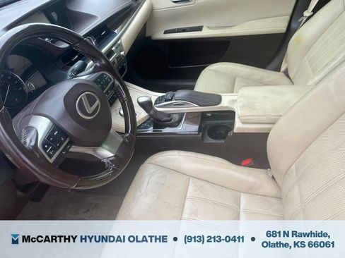 Used 2016 Lexus ES 350 w/ Luxury Package w/Wood Trim FWD image 3