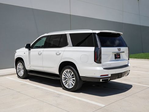 Used 2025 Cadillac Escalade Premium Luxury w/ LPO, Floor Liner Package AWD/4WD image 5