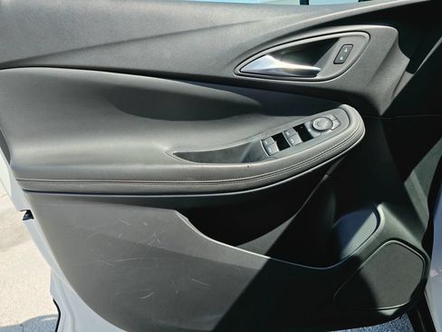 Certified 2025 Buick Encore GX Preferred AWD/4WD image 8