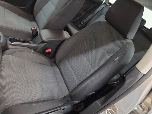 Used 2012 Volkswagen Jetta SE image 24