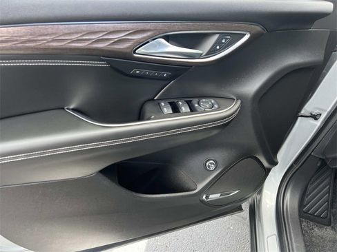 Certified 2023 Buick Envision Avenir image 15