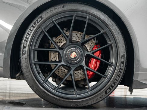 Used 2018 Porsche 911 Targa 4 GTS AWD/4WD image 48