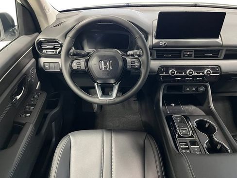 New 2026 Honda Pilot Touring image 14