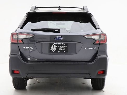 Used 2024 Subaru Outback Premium AWD/4WD image 7