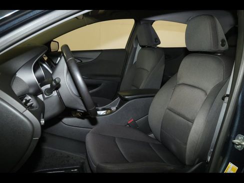 Used 2020 Chevrolet Malibu RS image 22