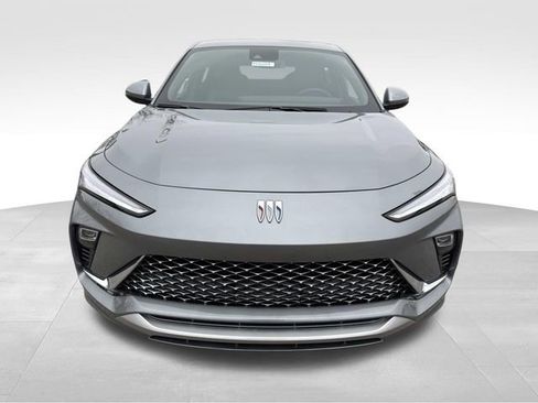 New 2026 Buick Envista Avenir image 9