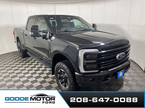 Used 2025 Ford F350 Platinum w/ Tremor Off-Road Package AWD/4WD image 1
