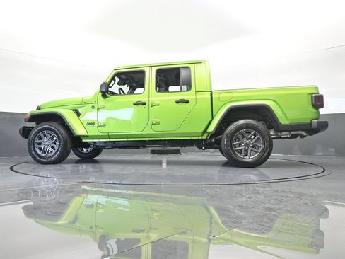 Used 2025 Jeep Gladiator Sport AWD/4WD image 52