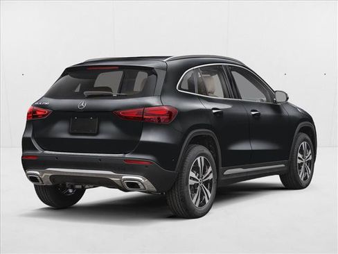 New 2025 Mercedes-Benz GLA 250 image 2