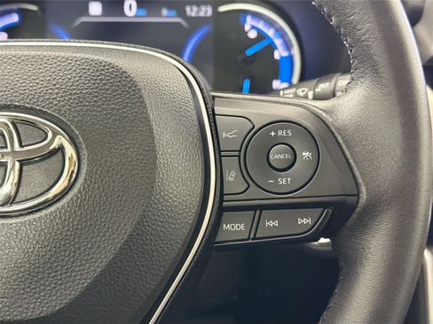 Certified 2022 Toyota RAV4 Limited image 18