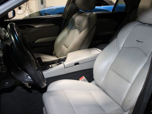 Used 2019 Cadillac CTS Luxury RWD image 27