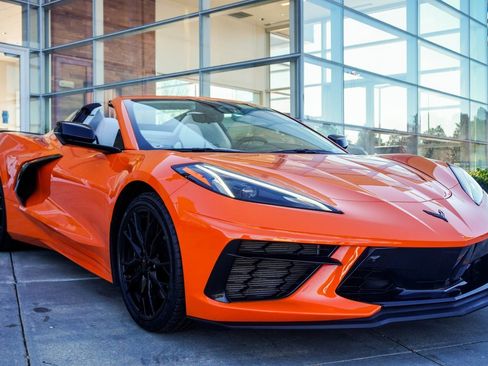 Used 2024 Chevrolet Corvette Stingray Premium Conv w/ Z51 Performance Package image 51