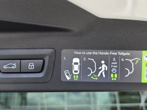 New 2026 BMW X5 xDrive40i w/ M Sport Package image 25