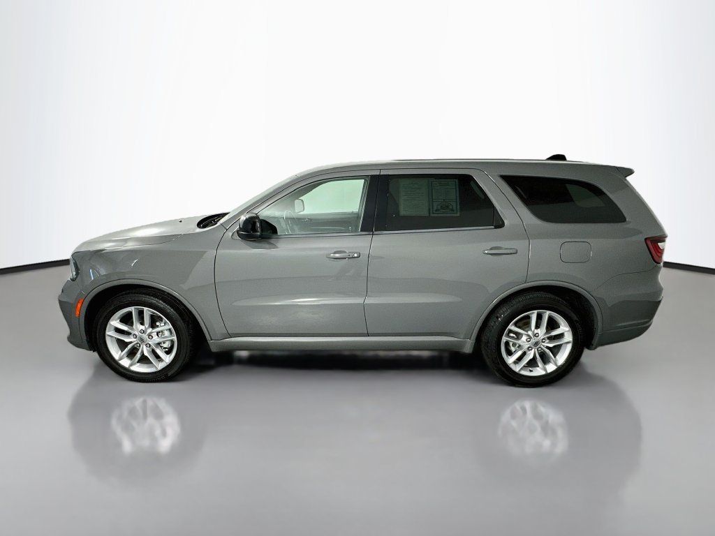 Used 2024 Dodge Durango GT RWD image 4