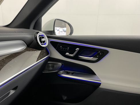 New 2026 Mercedes-Benz GLC 300 image 12
